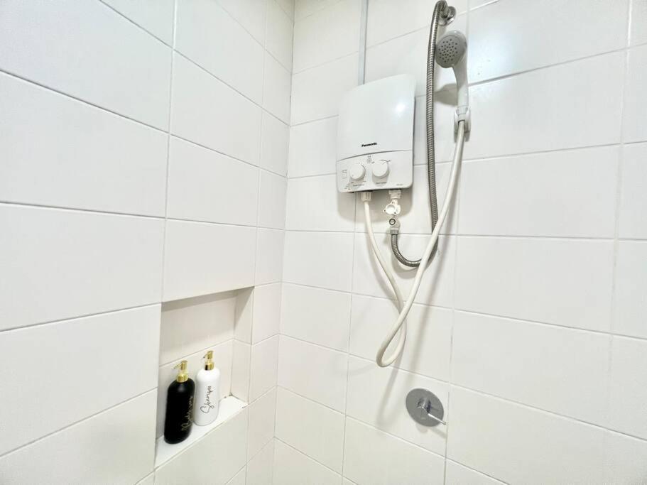 T3 1-10 Pax Trefoil 2Room Setia Alam Cozy Home Wifi Tv Bagian luar foto